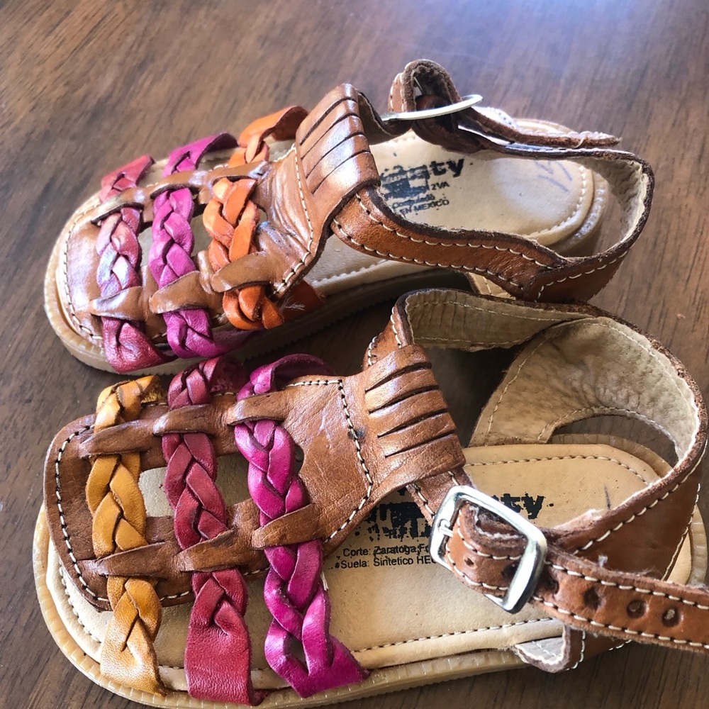Adorable, huaraches style girls sandals, Worn one time, size 7
